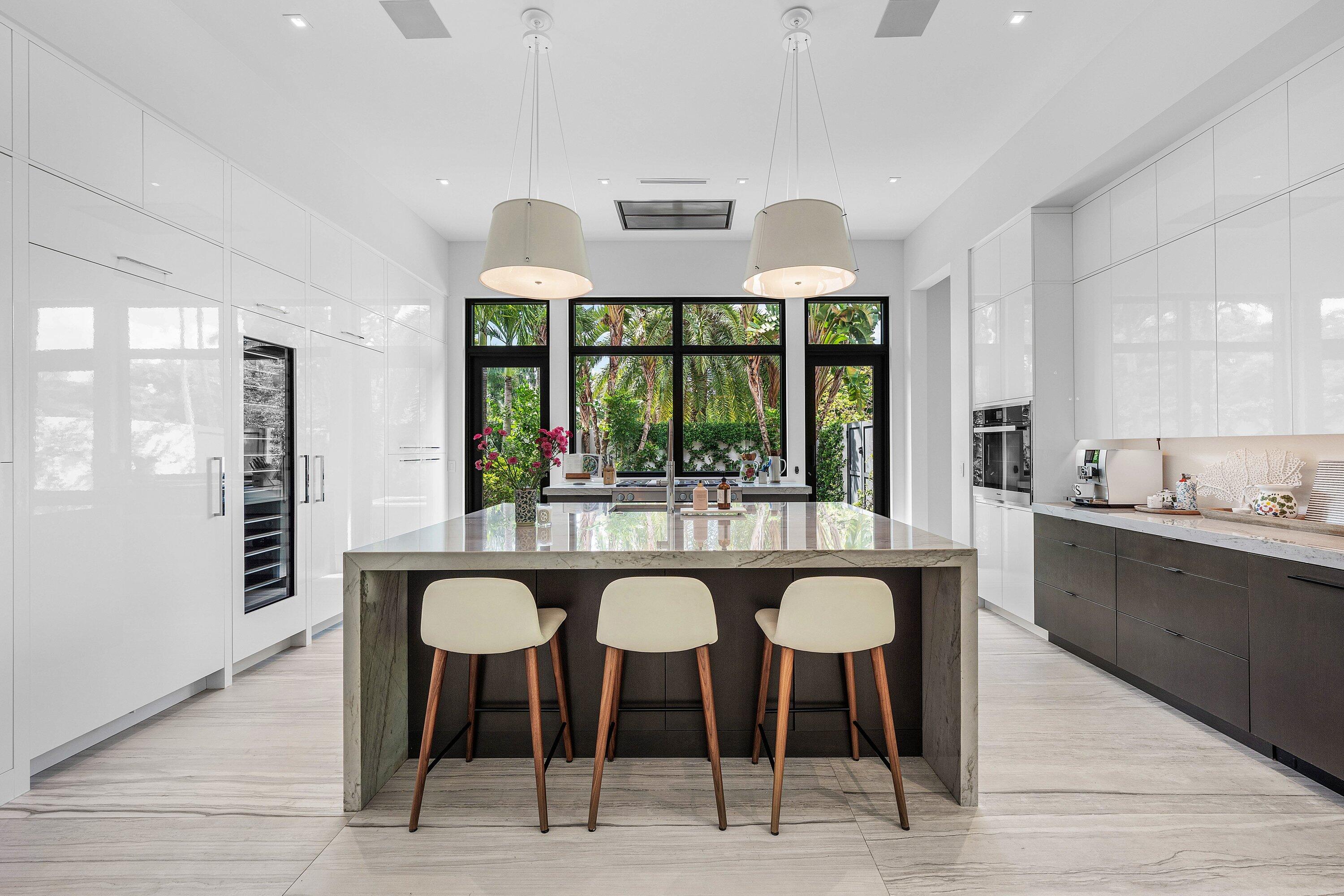 800 Seagate Drive