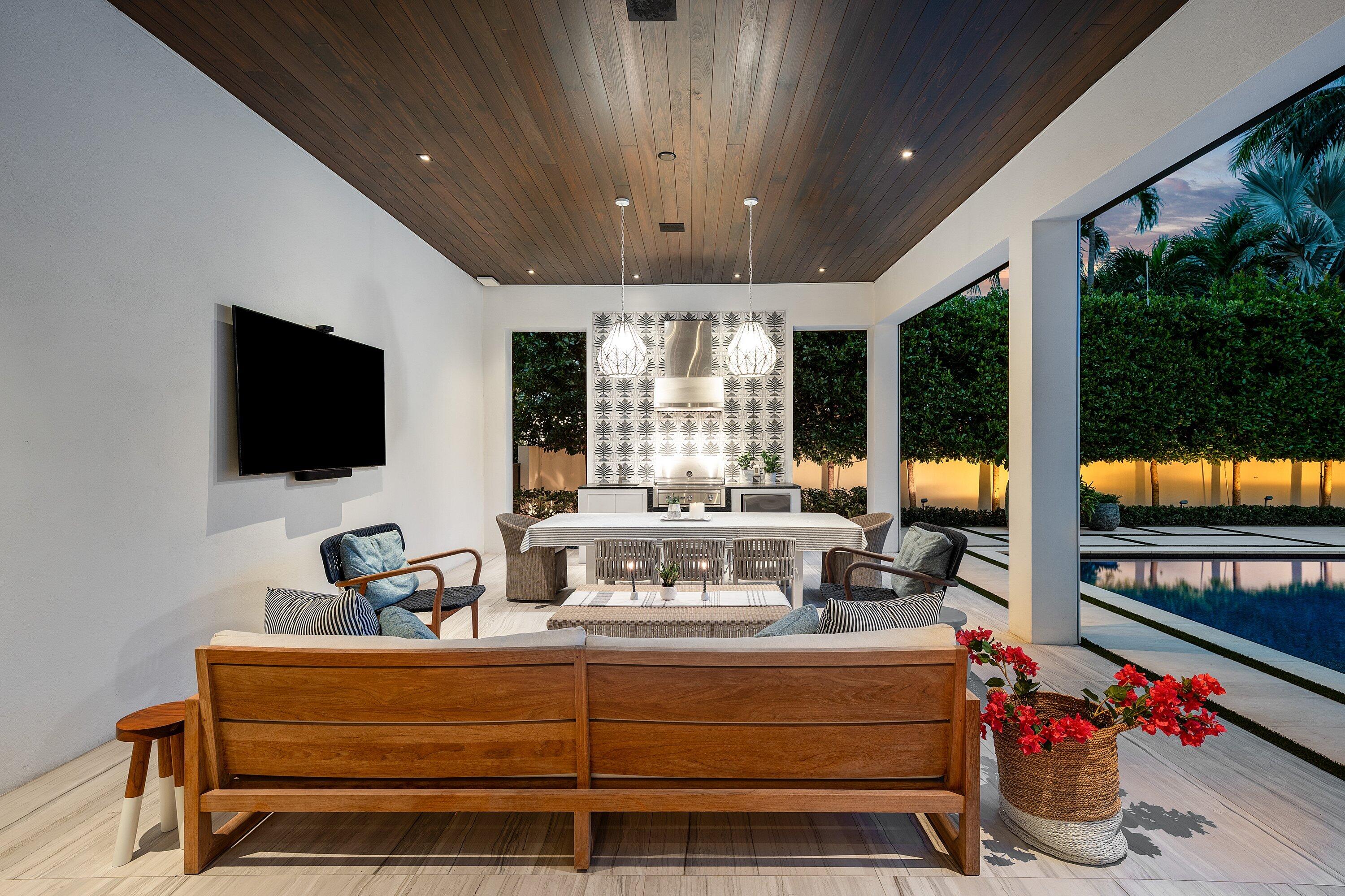 800 Seagate Drive
