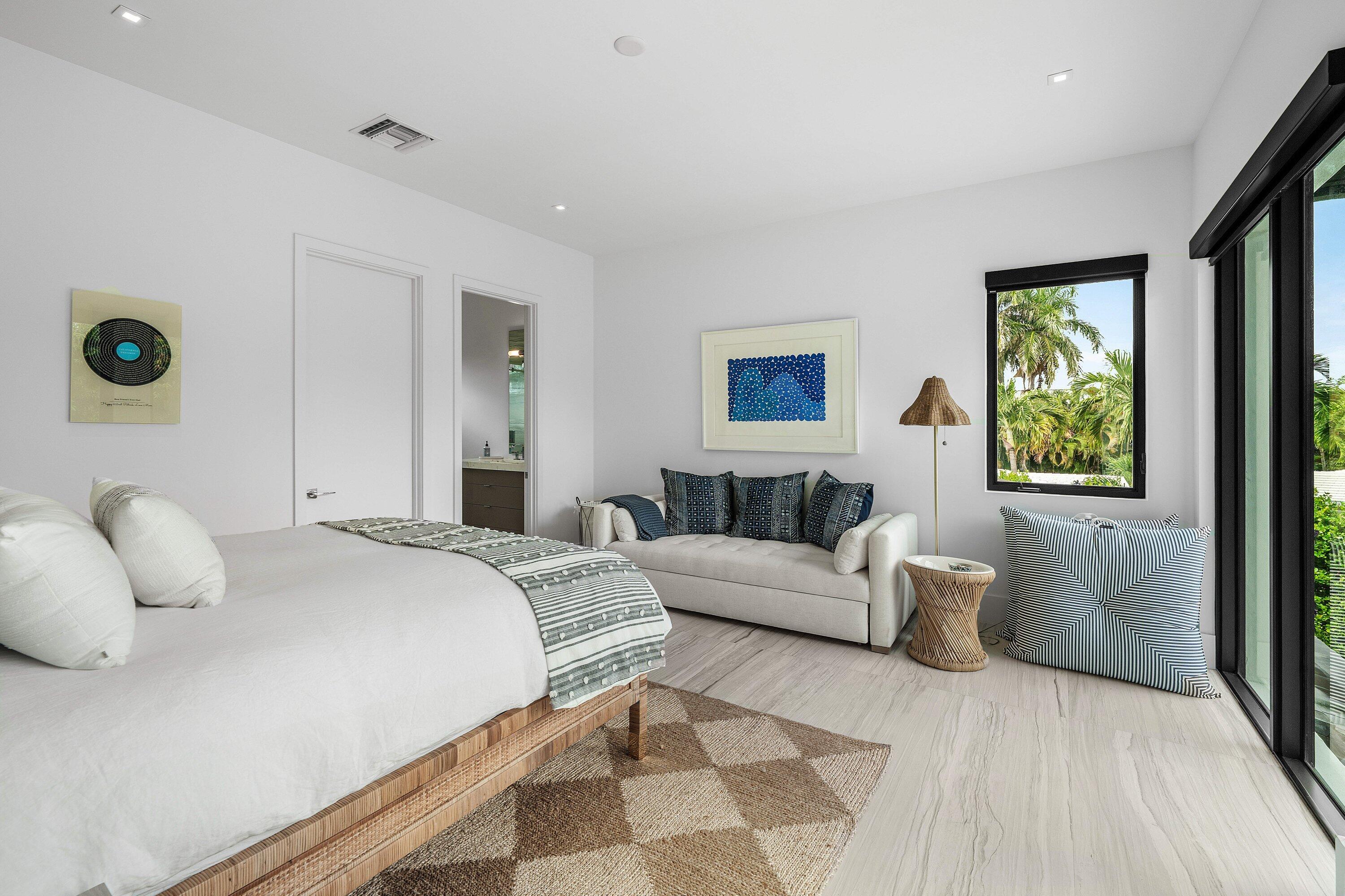 800 Seagate Drive
