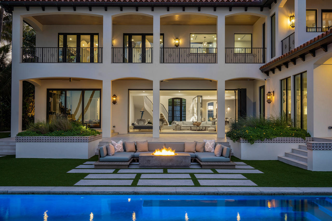 1535 N Ocean Boulevard