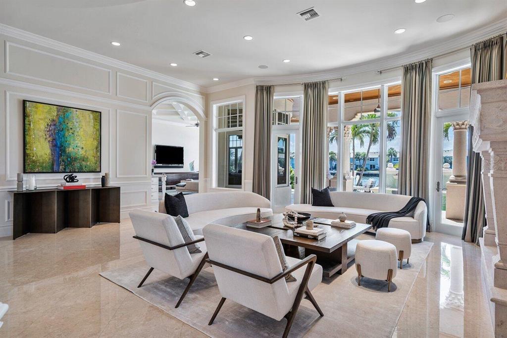 4216 Intracoastal Drive