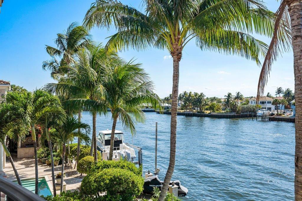 4216 Intracoastal Drive