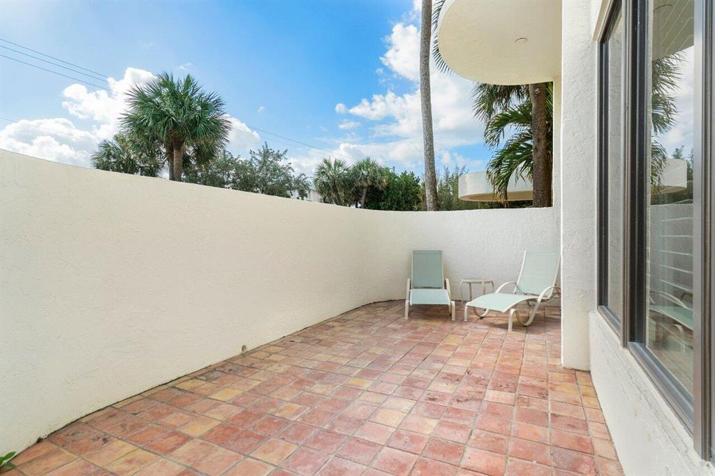3900 N Ocean Boulevard Unit: 1
