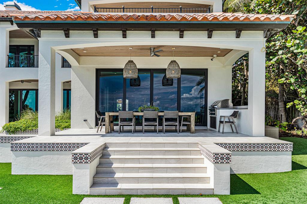 1535 N Ocean Boulevard