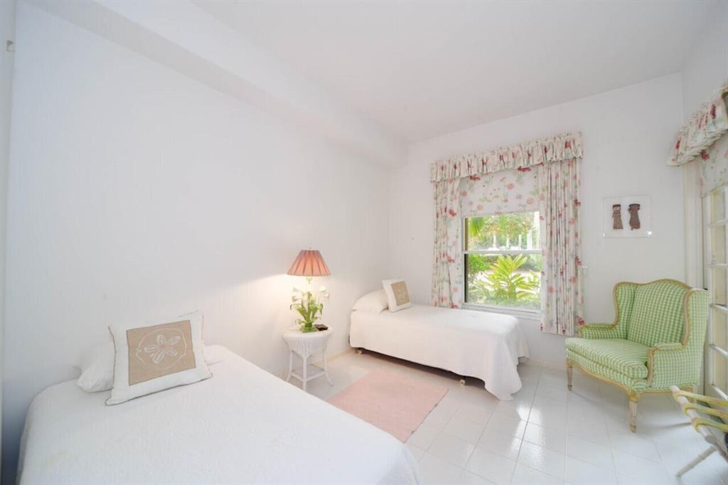 1171 N Ocean Boulevard Unit: 1bs
