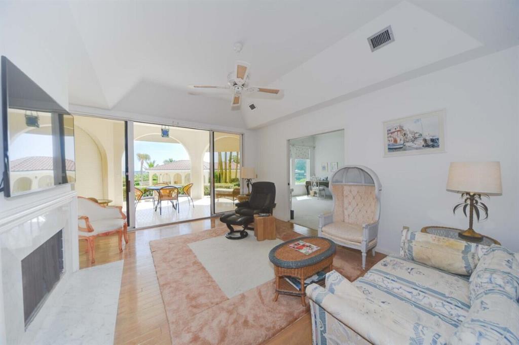 1171 N Ocean Boulevard Unit: 1bs