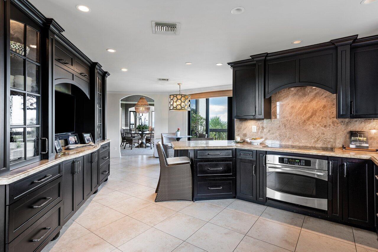 1171 N Ocean Boulevard Unit: 4-As