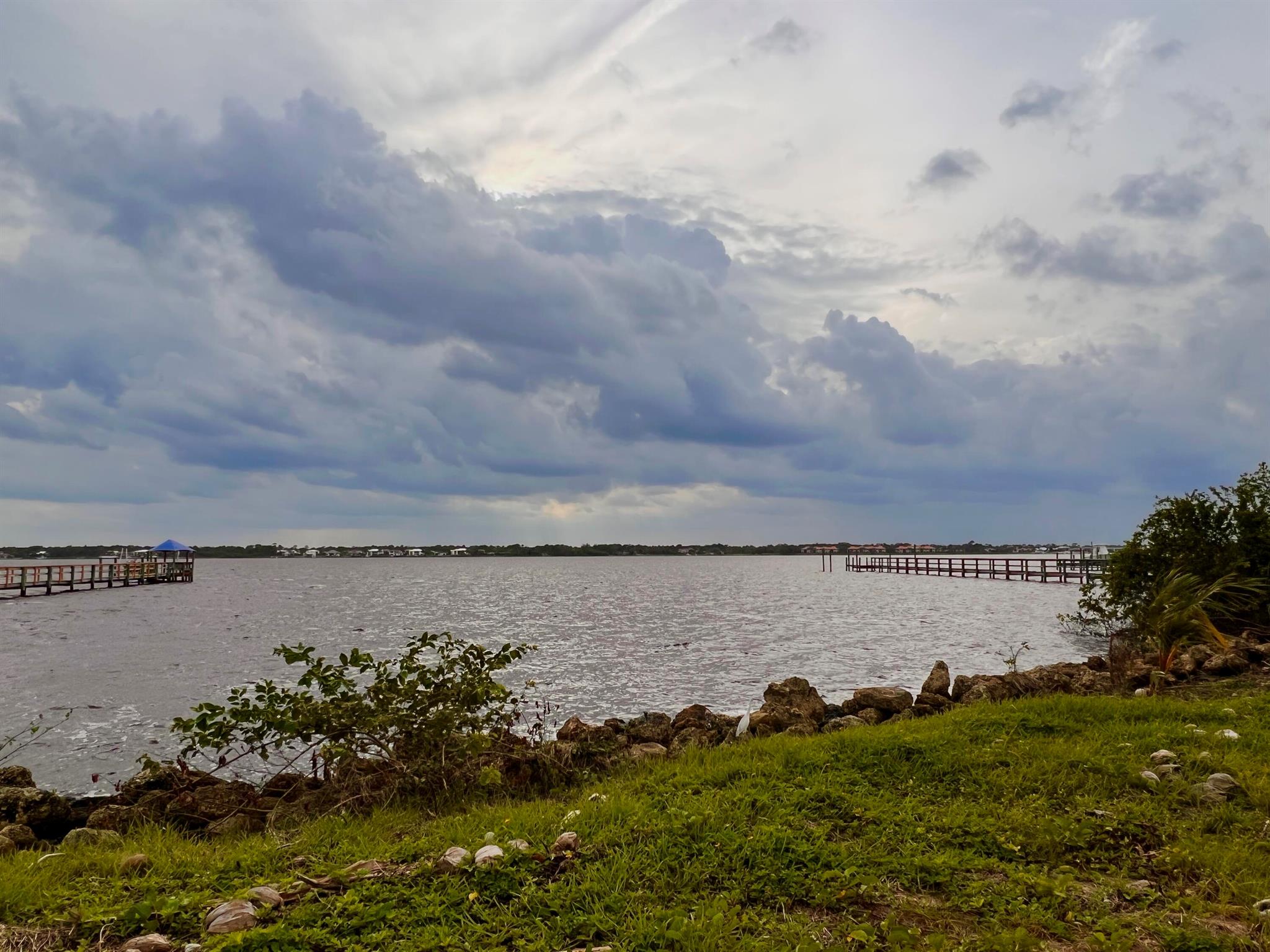 2320 NW Bay Colony Court