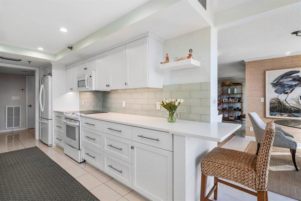 3900 N Ocean Boulevard Unit: 2b