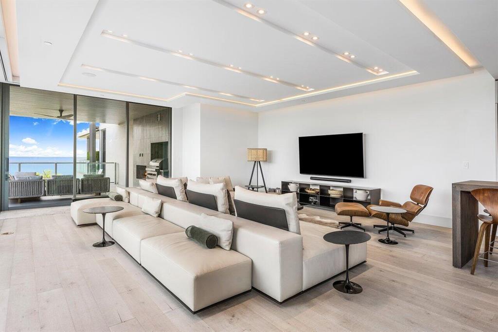 1901 S Ocean Boulevard Unit: 15