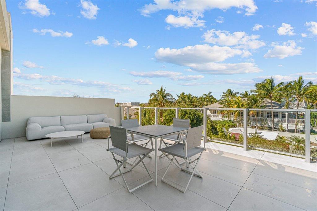 1901 S Ocean Boulevard Unit: 15