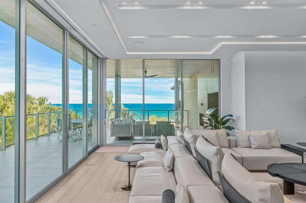 1901 S Ocean Boulevard Unit: 15