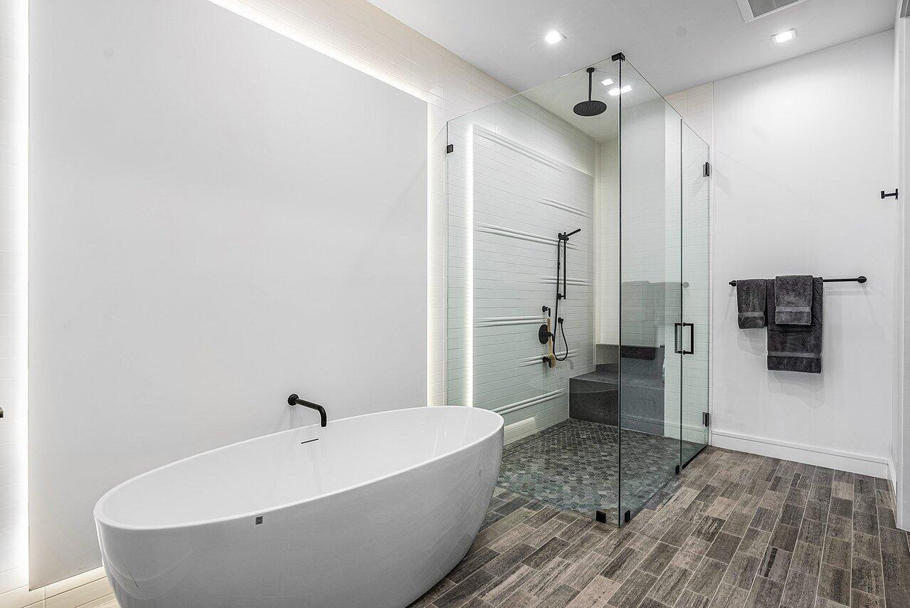 344 Venetian Drive Unit: 101