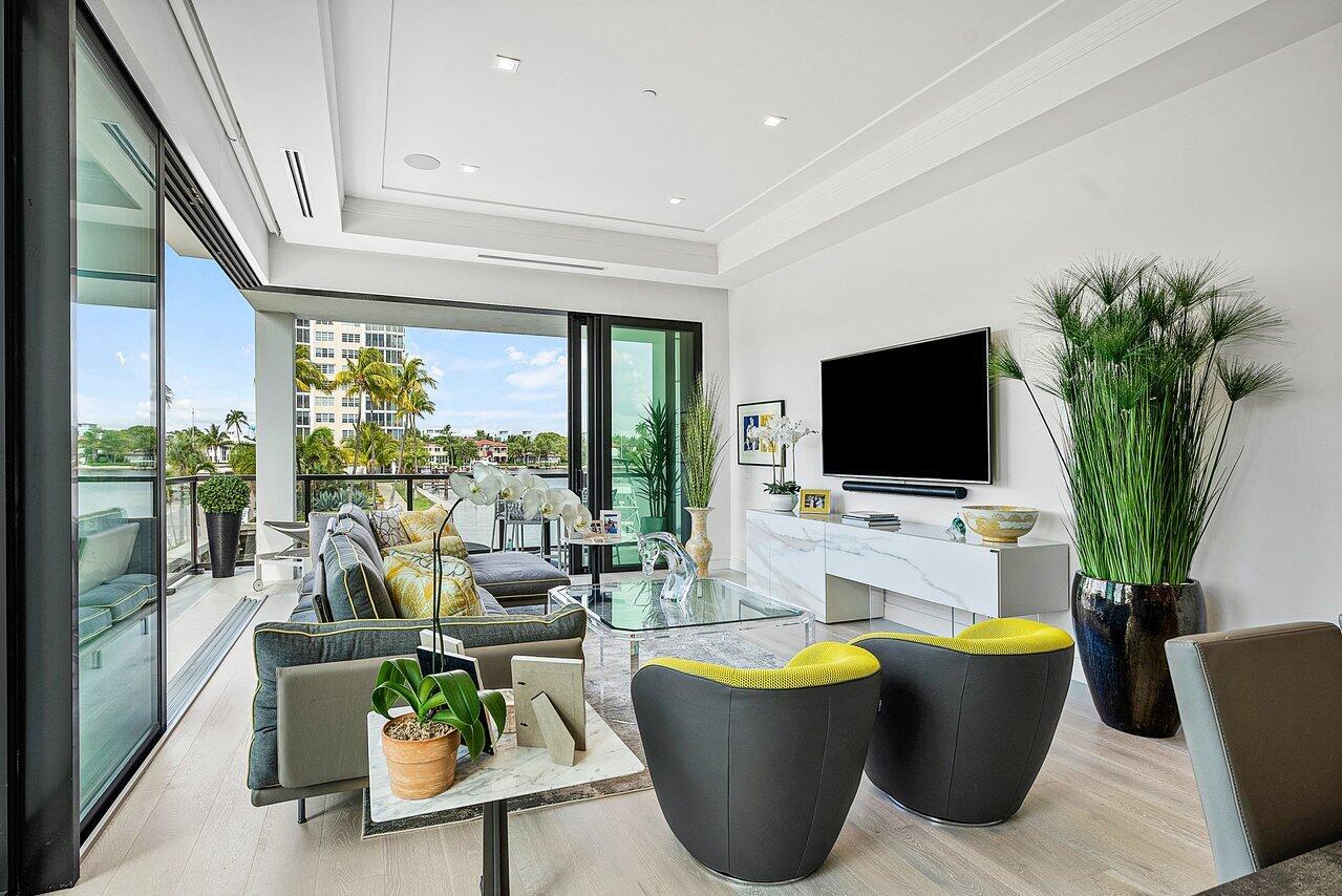 344 Venetian Drive Unit: 101