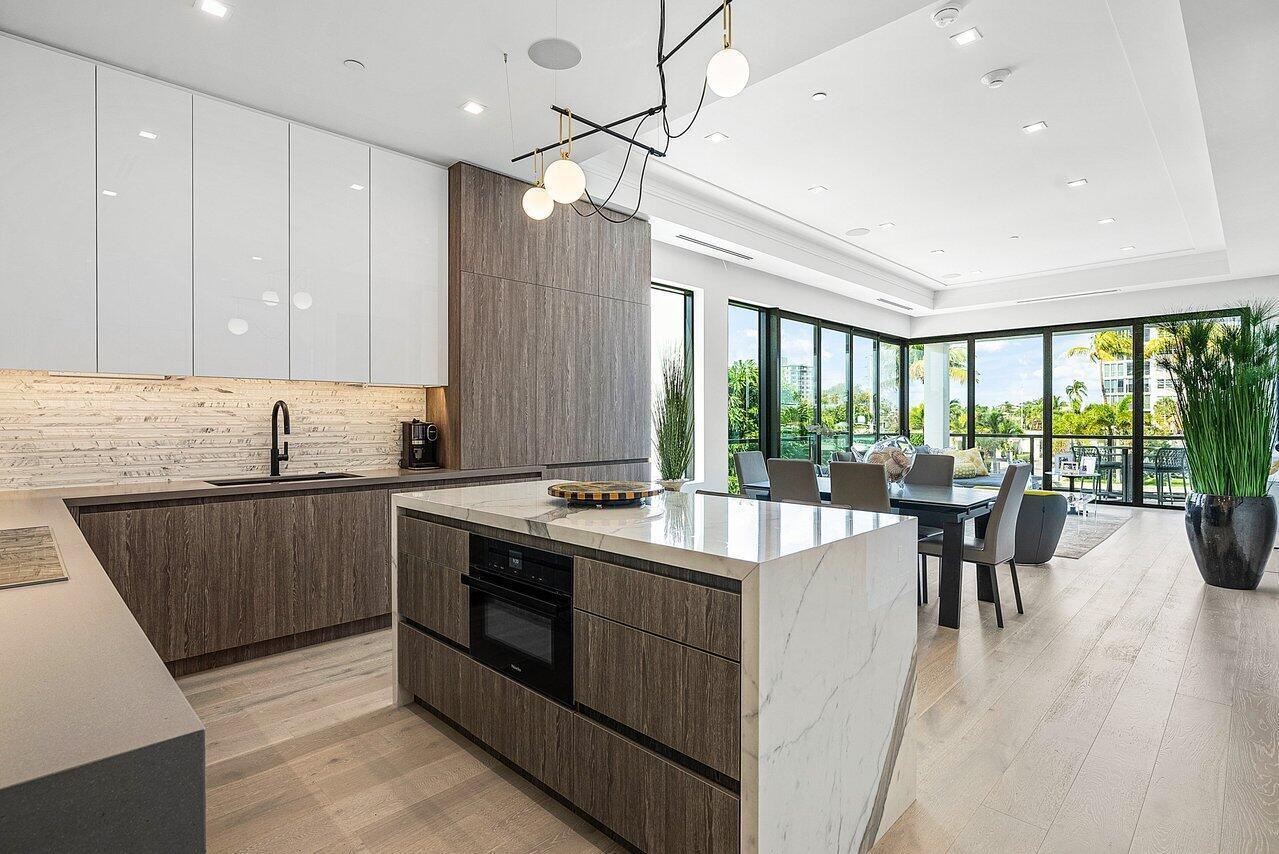 344 Venetian Drive Unit: 101