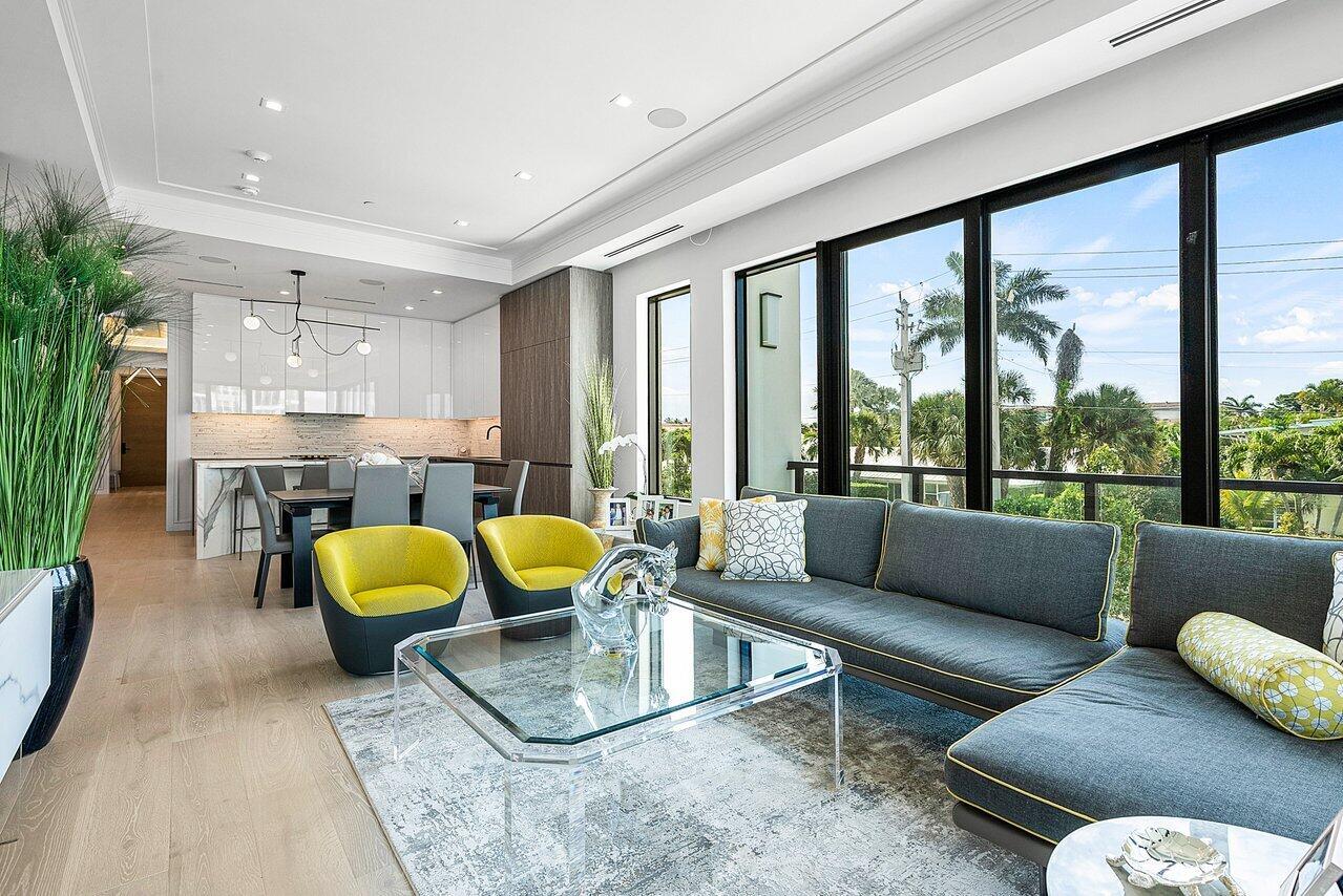 344 Venetian Drive Unit: 101
