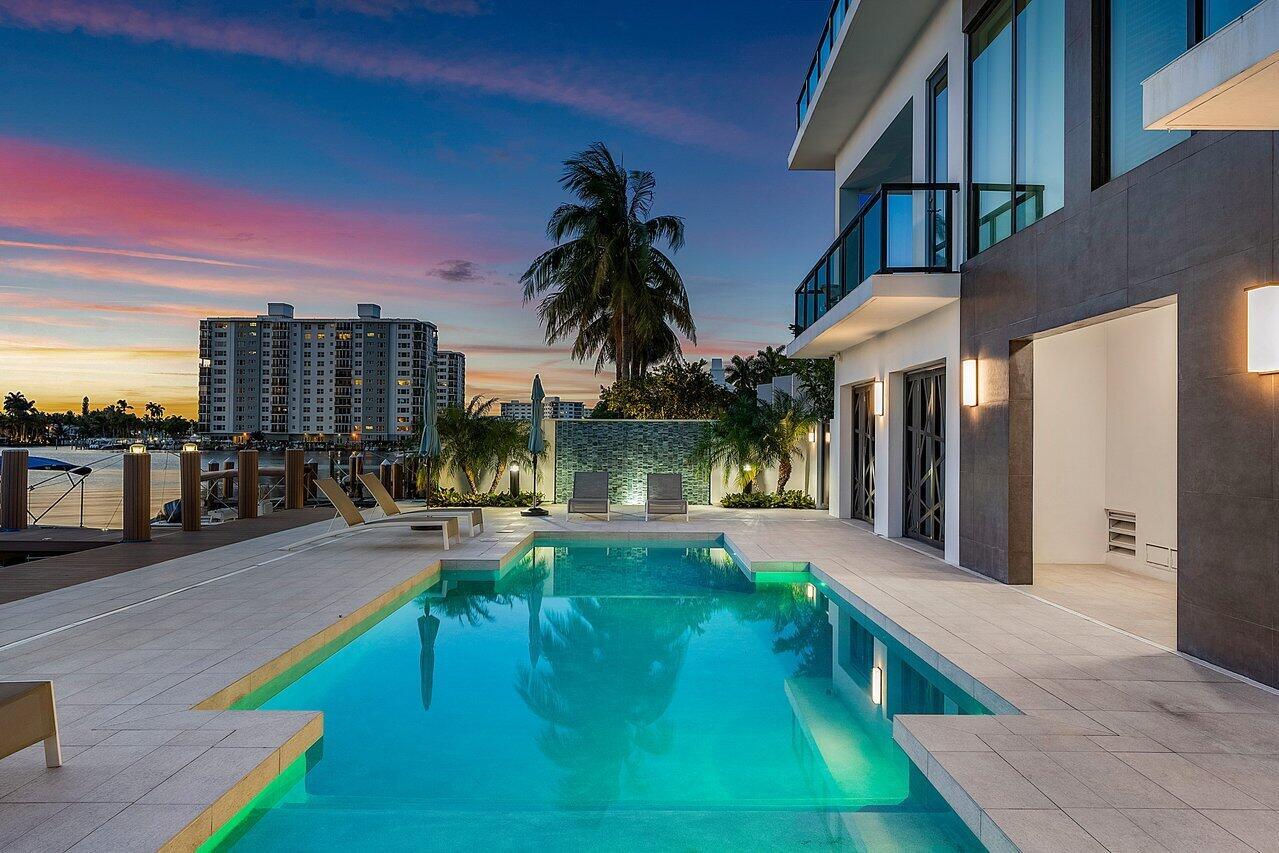 344 Venetian Drive Unit: 101