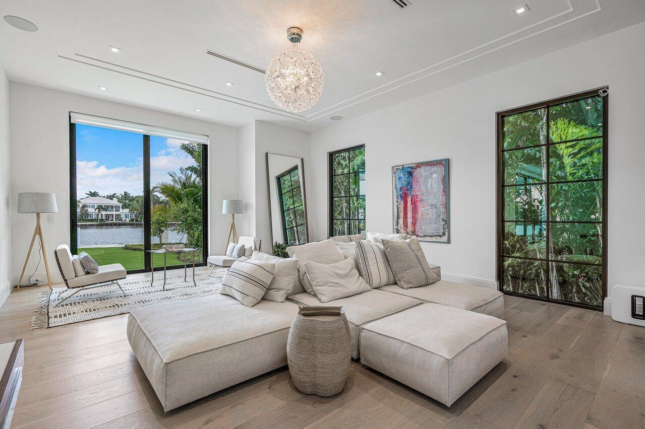 1014 Melaleuca Road