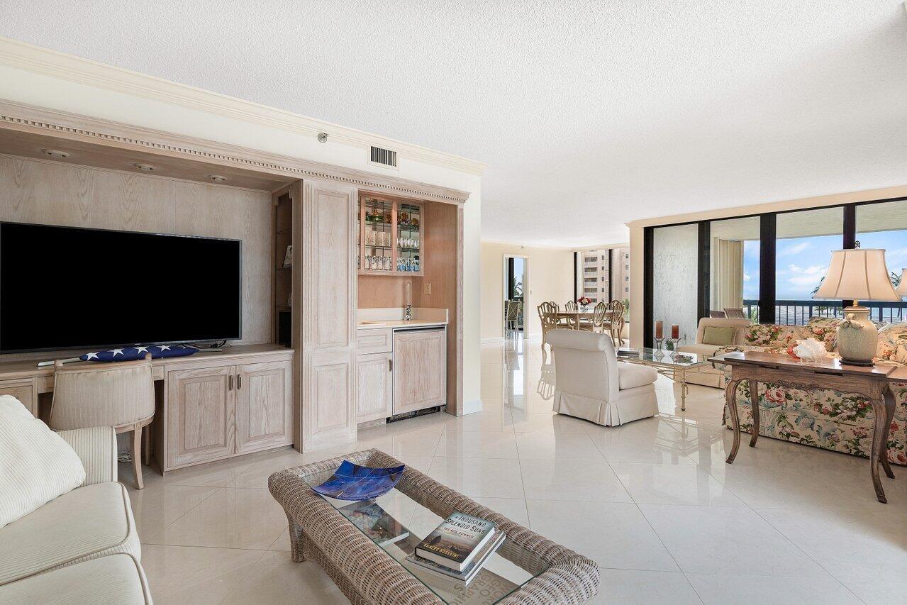 3900 N Ocean Boulevard Unit: 4a