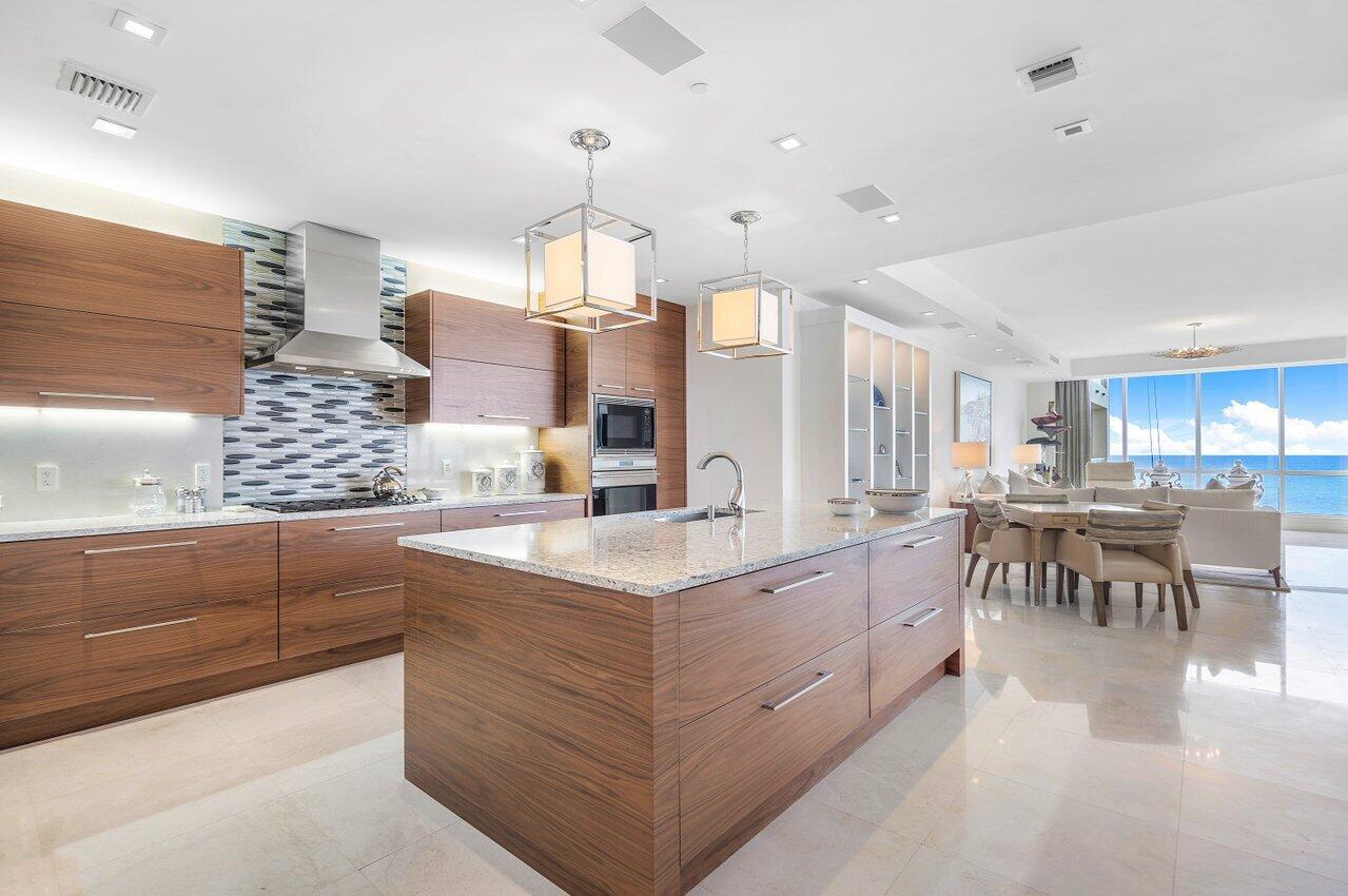 4001 N Ocean Boulevard Unit: 305