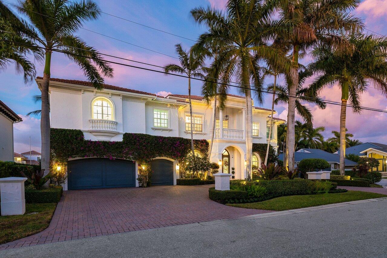 955 Iris Drive