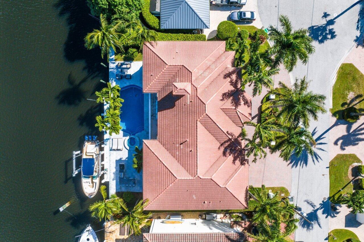 955 Iris Drive