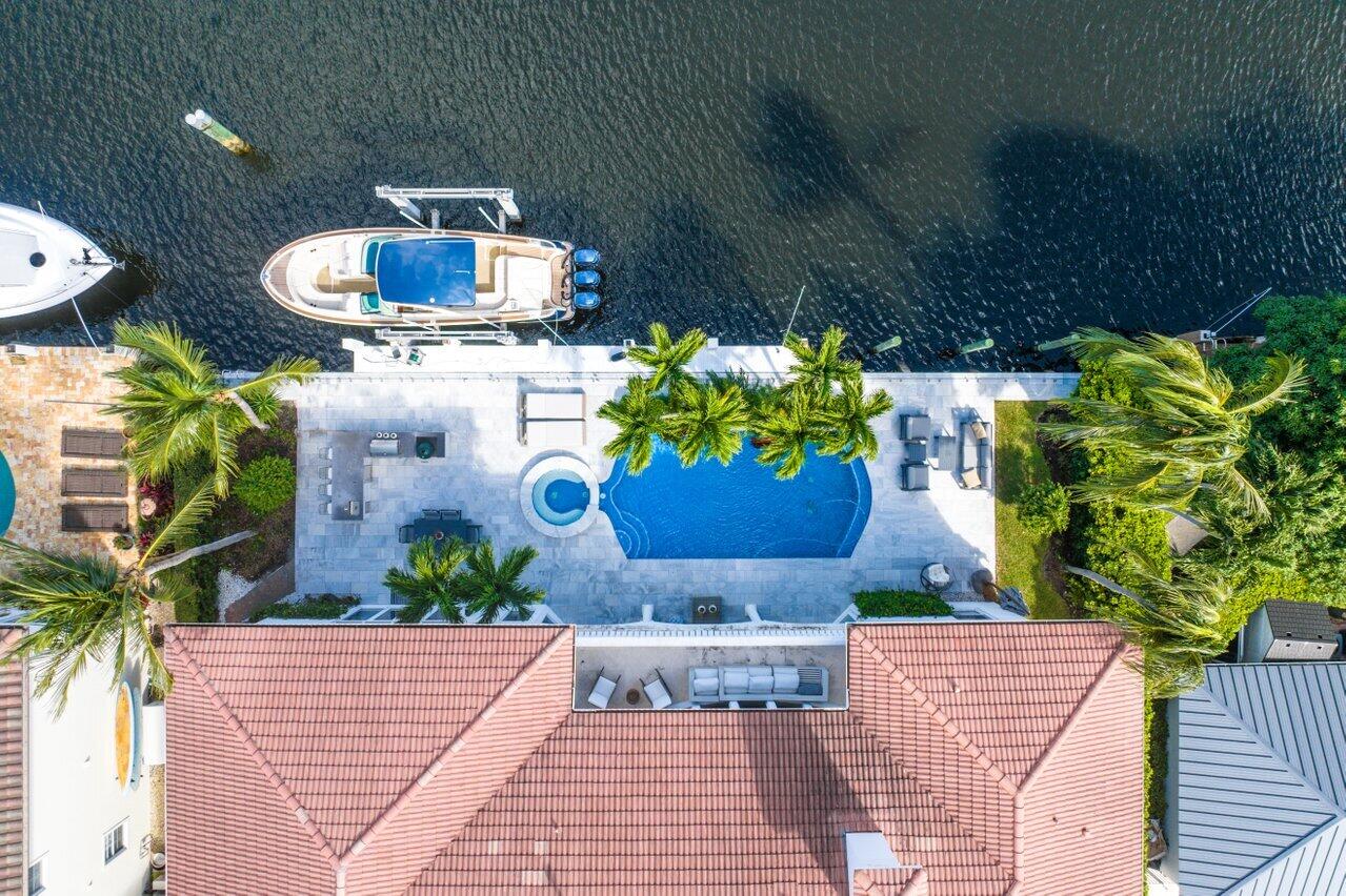 955 Iris Drive