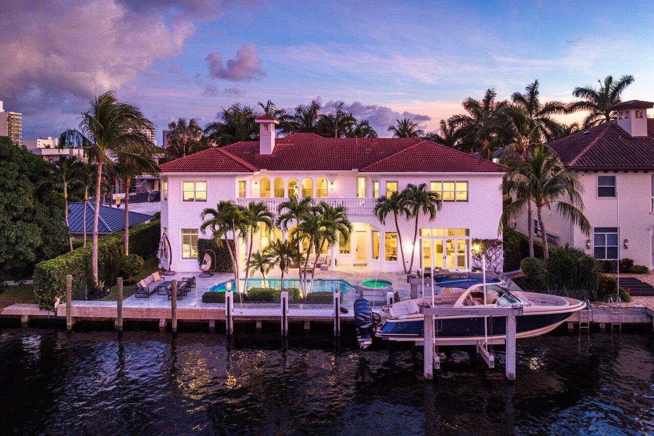 955 Iris Drive