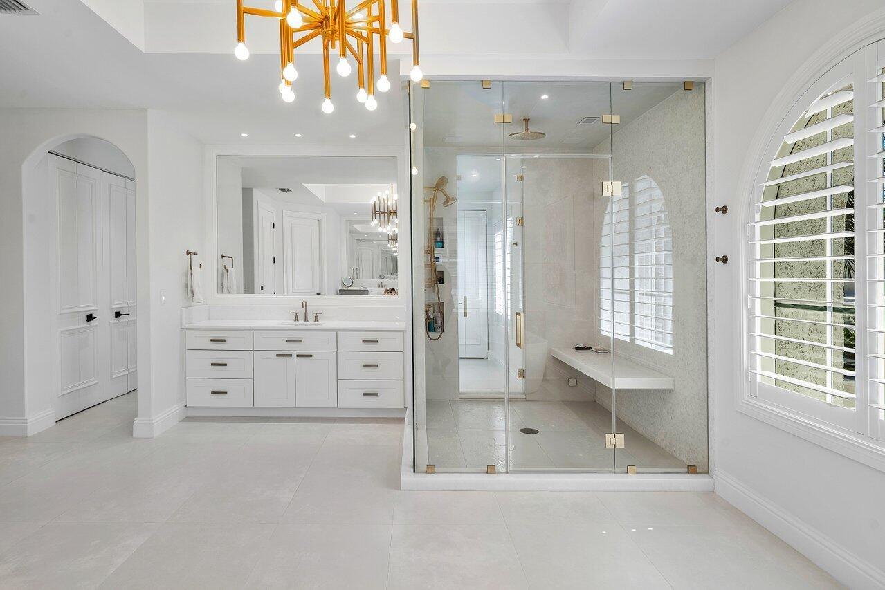 955 Iris Drive
