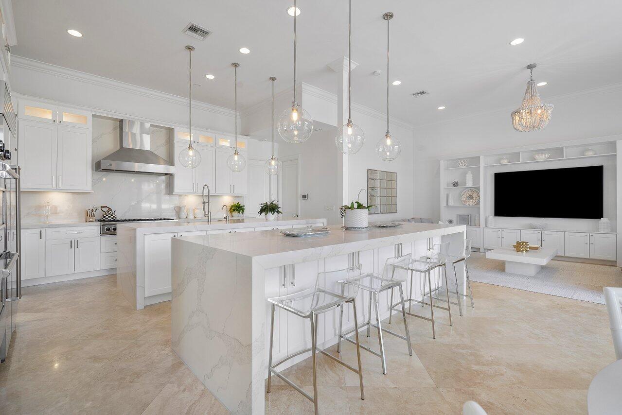 955 Iris Drive