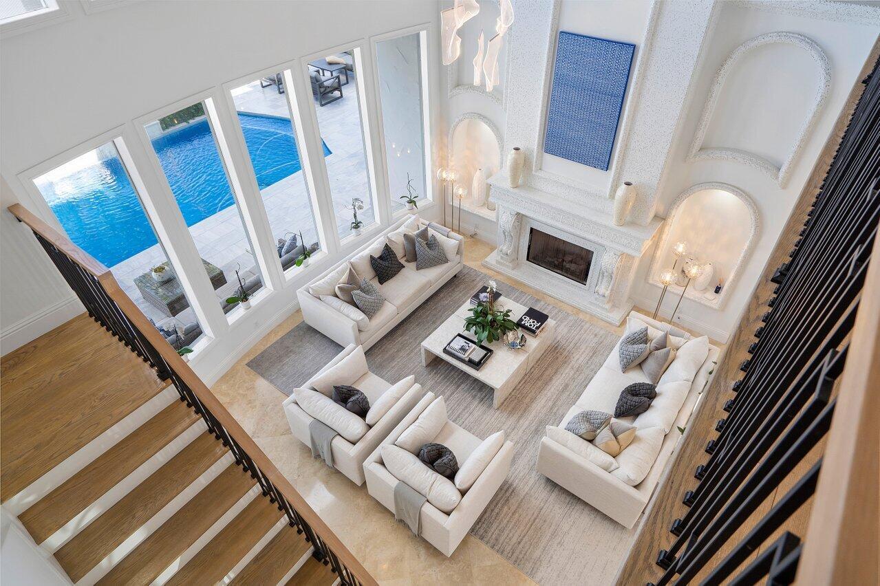 955 Iris Drive