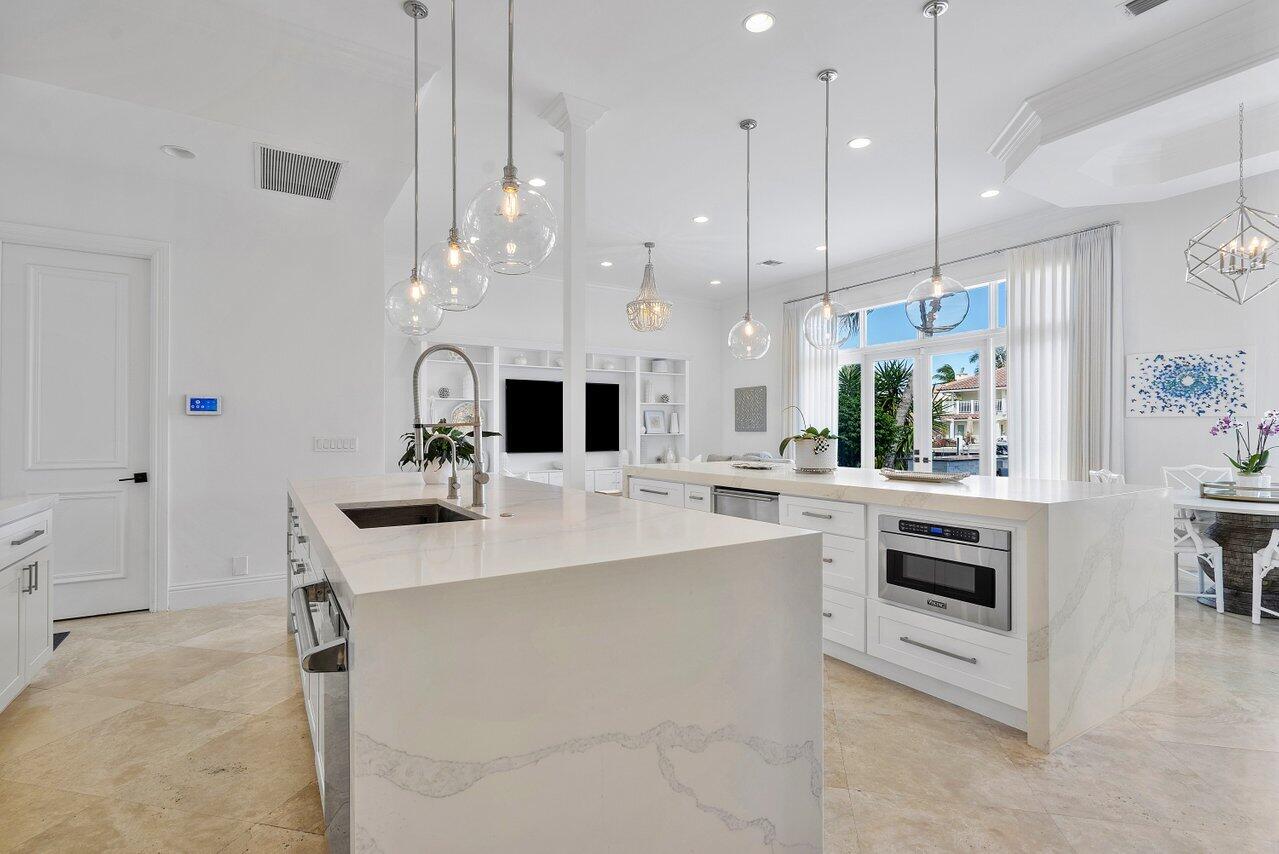 955 Iris Drive