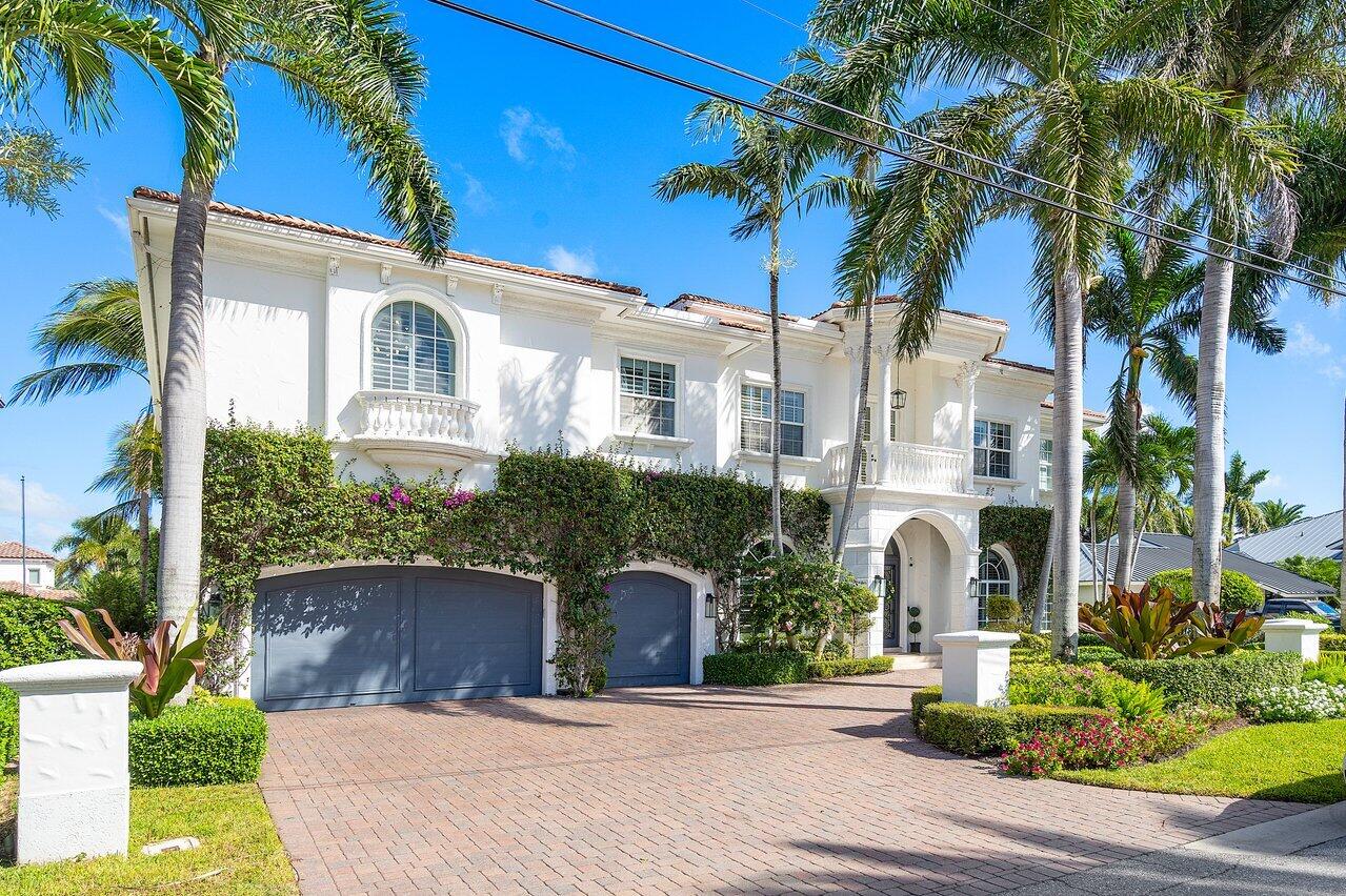 955 Iris Drive