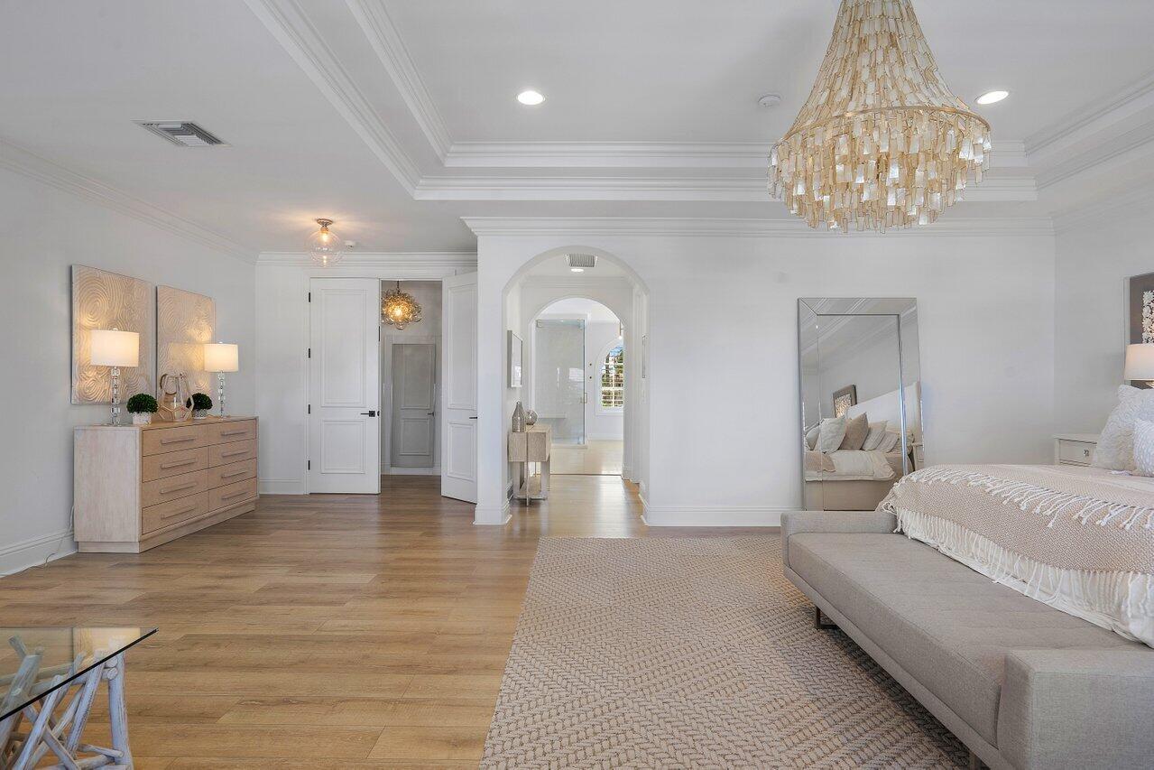 955 Iris Drive