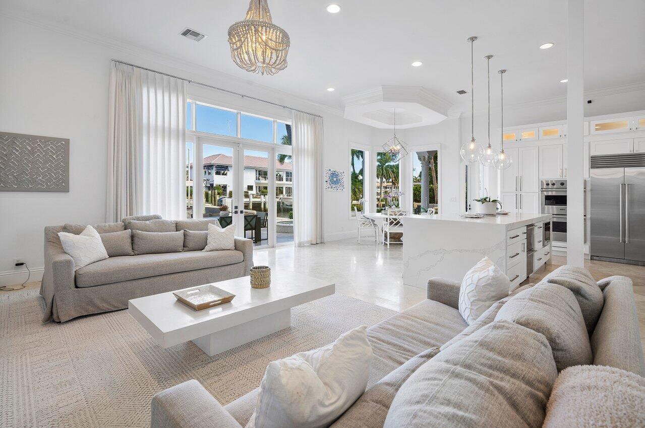 955 Iris Drive