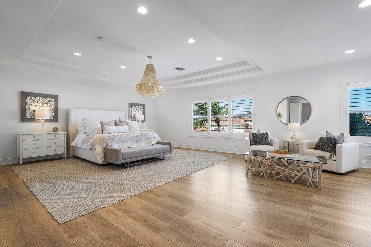 955 Iris Drive