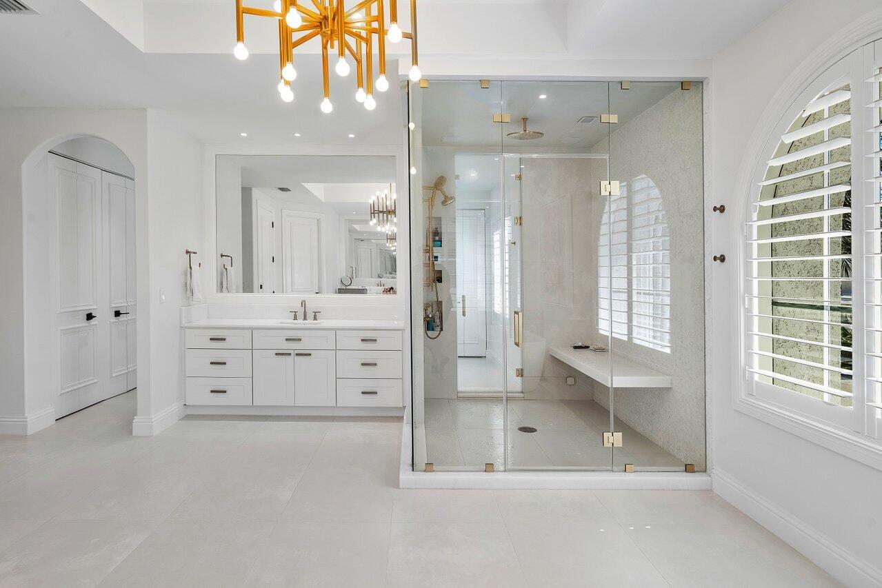 955 Iris Drive