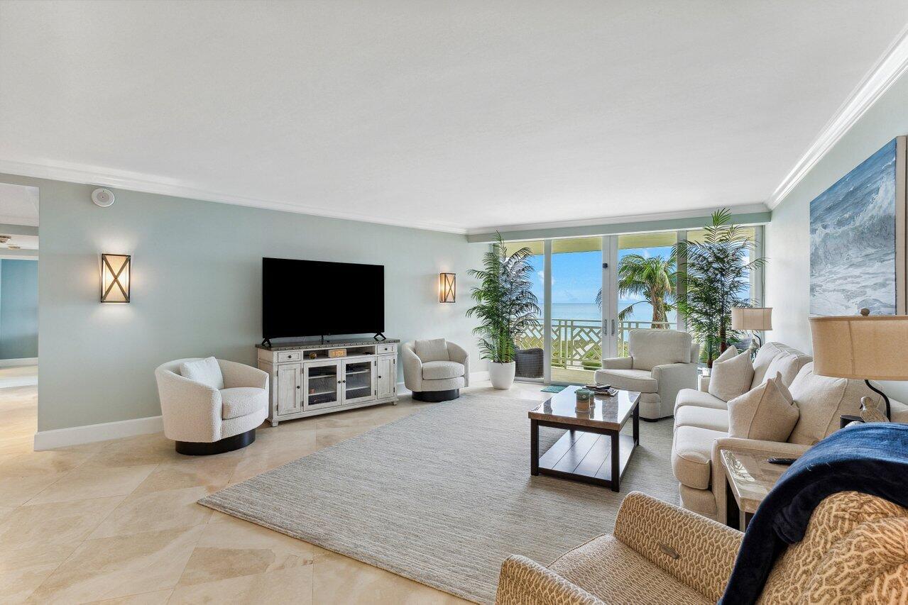 1225 S Ocean Boulevard Unit: 301