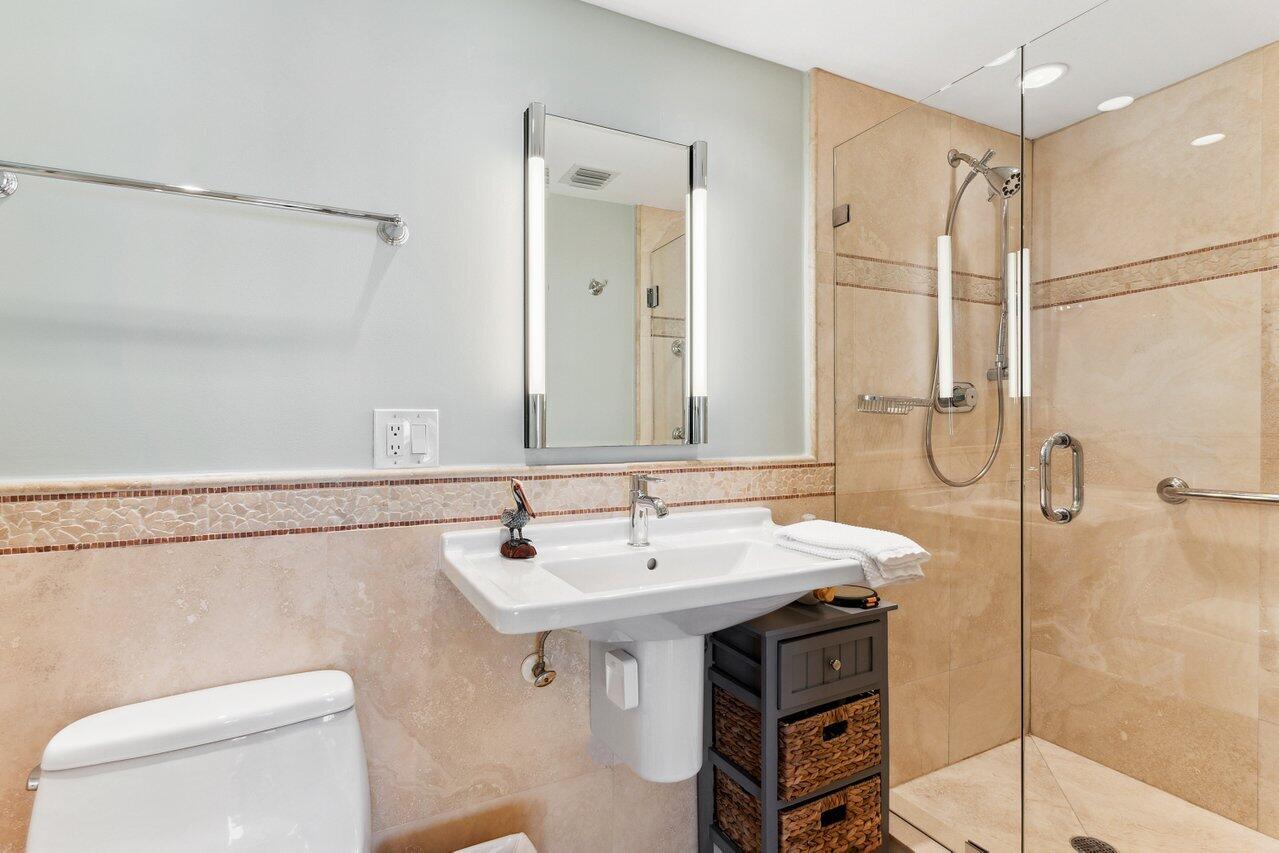 1225 S Ocean Boulevard Unit: 301