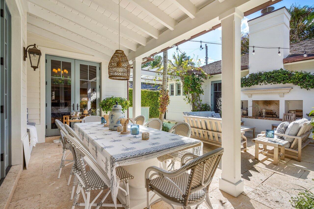 1102 N Vista Del Mar Drive