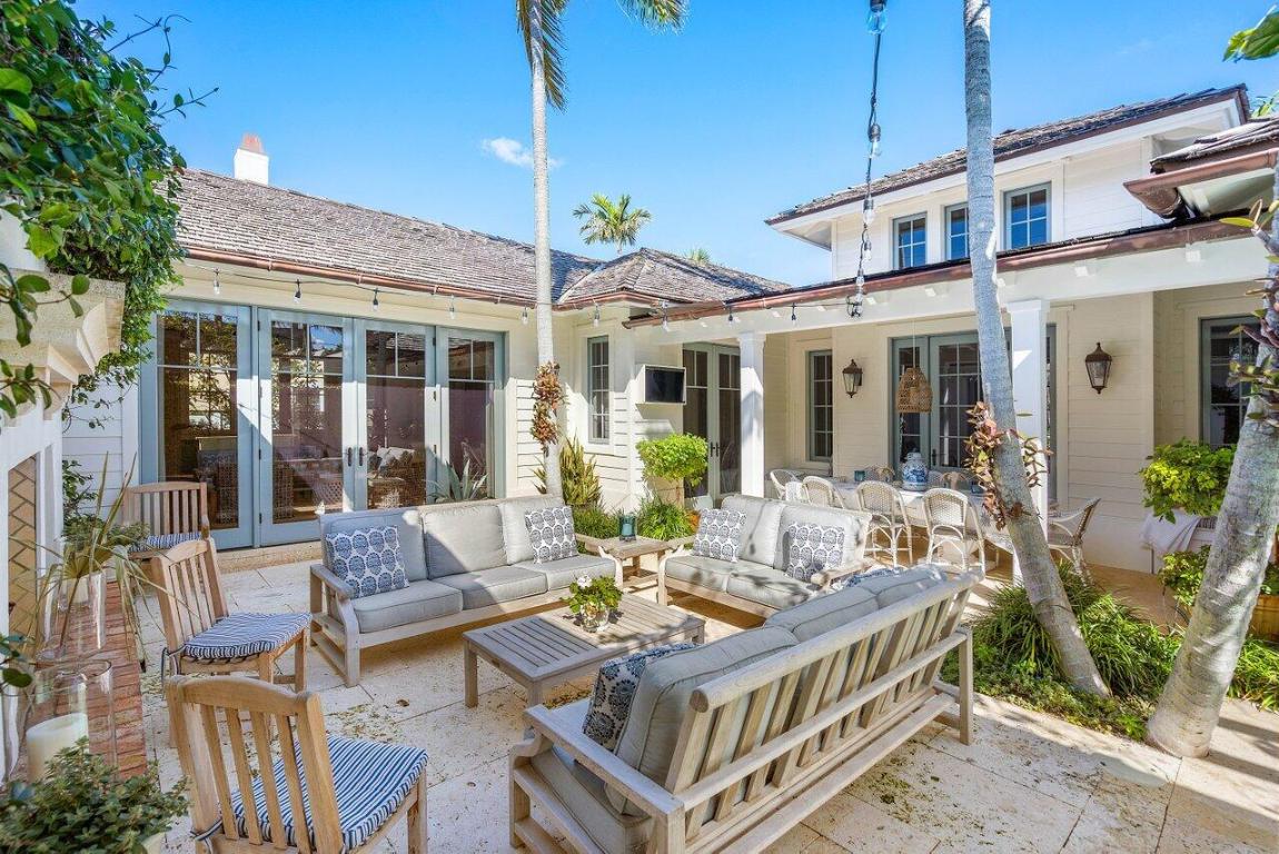 1102 N Vista Del Mar Drive