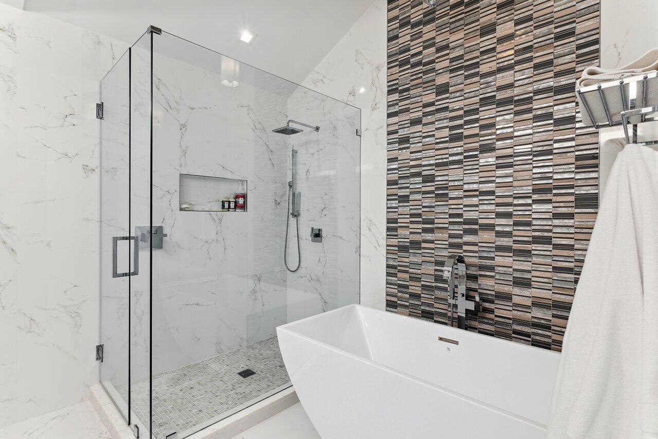 55 SE 7th Avenue
