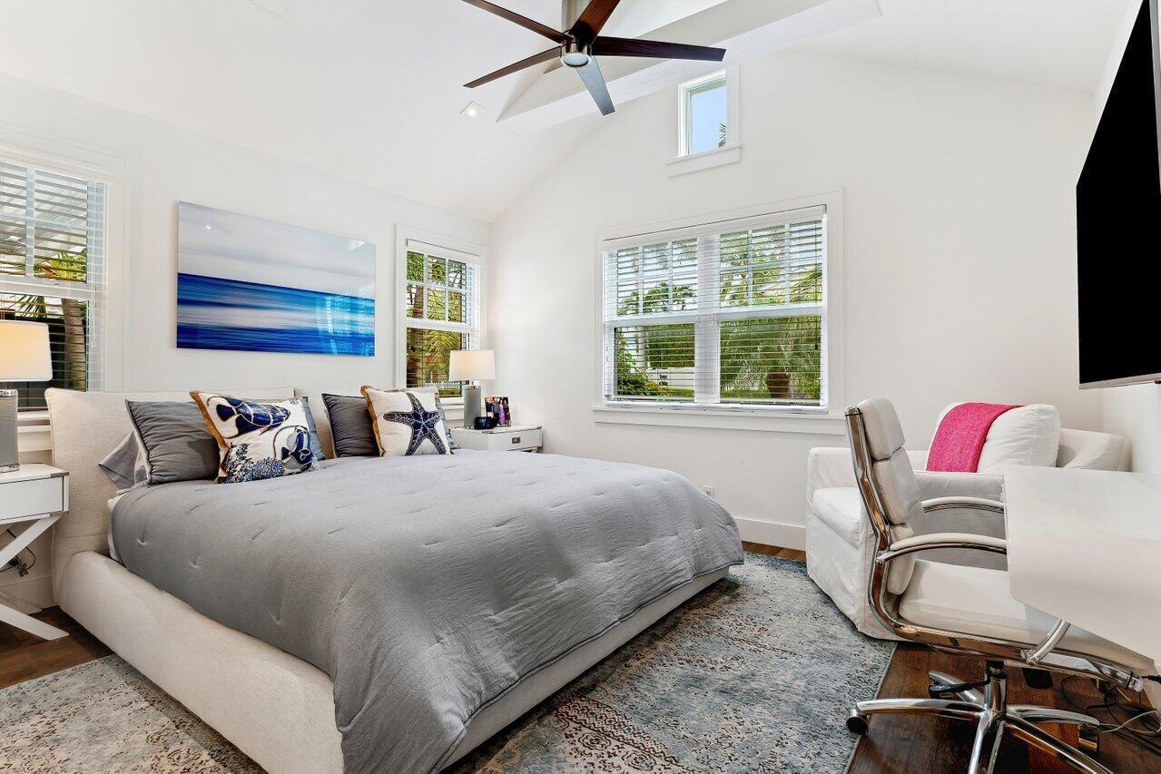 55 SE 7th Avenue