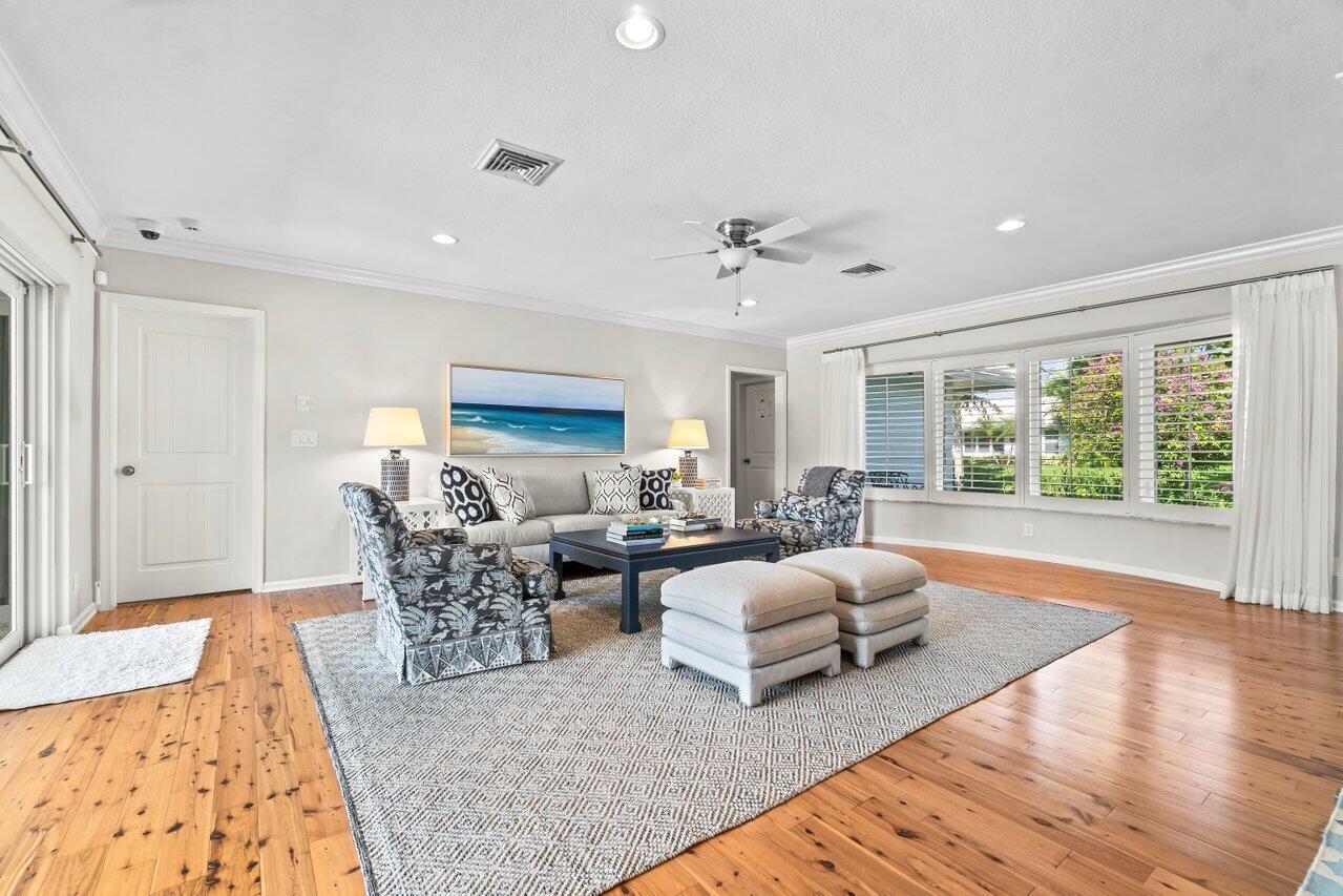 1162 Walnut Terrace