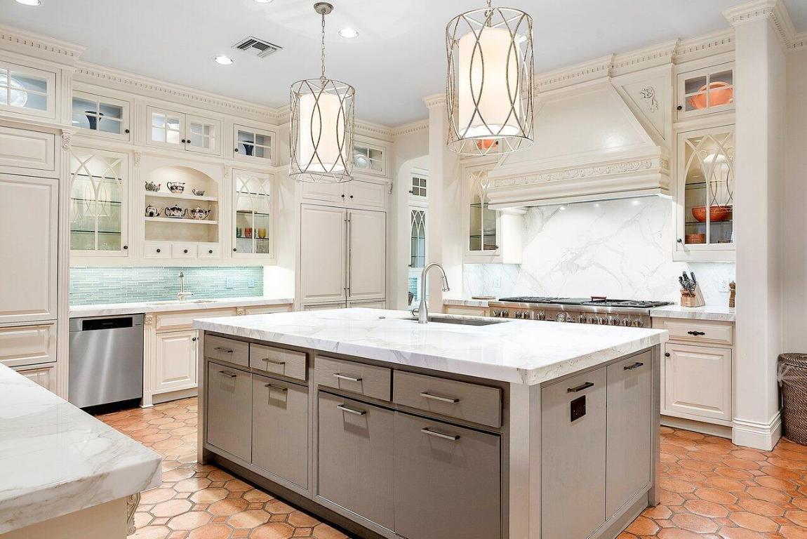 2367 S Ocean Boulevard