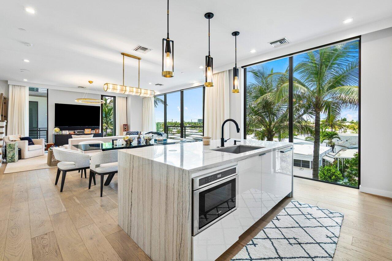 11489 Old Ocean Boulevard