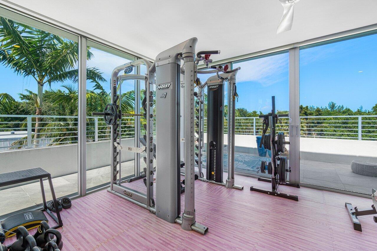 1200 Palm Trail B