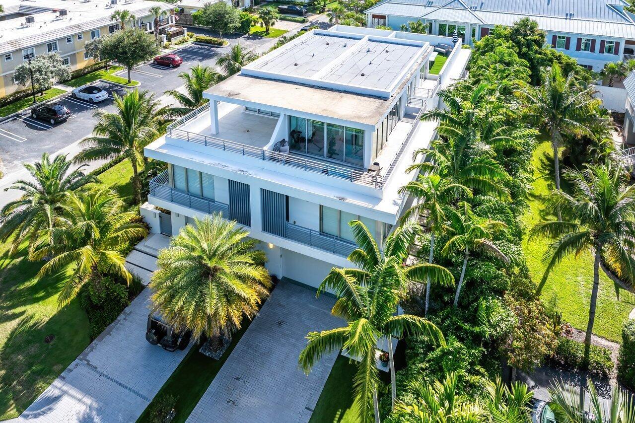 1200 Palm Trail B