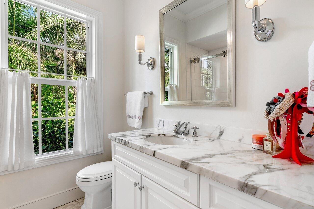 11 Driftwood Landing Road