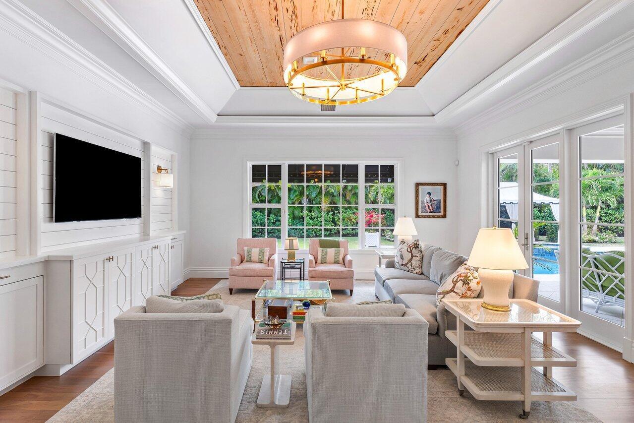 11 Driftwood Landing Road